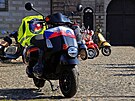 8. Cryovespa � tradi�ní jízda otu�ilc� aneb neoficiální zahájení pra�ské vespa...
