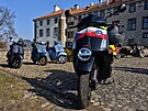 8. Cryovespa � tradi�ní jízda otu�ilc� aneb neoficiální zahájení pra�ské vespa...