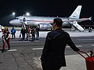 Na pra�ském leti�ti Václava Havla p�istál repatria�ní let z egyptského �arm Al...
