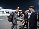 Na pra�ském leti�ti Václava Havla p�istál repatria�ní let z egyptského �arm Al...