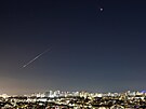 Íránská raketa zachycena v izraelském m�st� A�kelon. (4. b�ezna 2026)