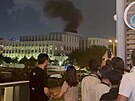 Z místa poblí� amerického konzulátu v Dubaji ve Spojených arabských emirátech...