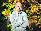 Herec, hudebník a standuper Vojt�ch Záveský