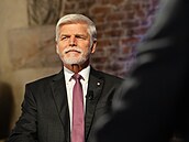 Prezident Petr Pavel p�ed rozhovorem pro �eskou televizi ke t�etímu výro�í ve...