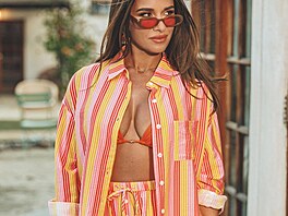 Jessie James Deckerová