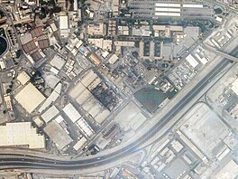 Kou� stoupající z americké námo�ní základny Páté flotily v bahrajnském hlavním...