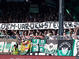 Odpojte VAR! Protest fanou�k� n�meck�ho druholigov�ho M�nsteru proti...