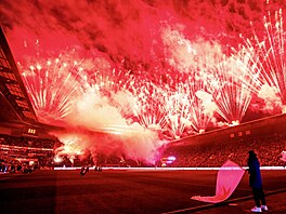 P�edzápasová show v Edenu, který hostí 316. pra�ské derby mezi Slavií a Spartou.