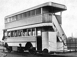 Patrový kolejový autobus GHWE T9