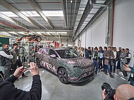 Maskovaný prototyp �kody Peaq