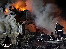 Ruský letecký úder na Charkov zabil nejmén� jednoho �lov�ka a deset lidí v�etn�...