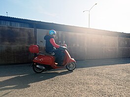 8. Cryovespa � tradi�ní jízda otu�ilc� aneb neoficiální zahájení pra�ské vespa...