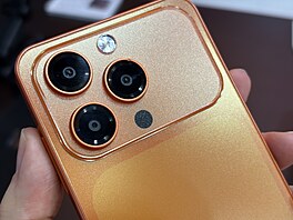 Oukitel C15