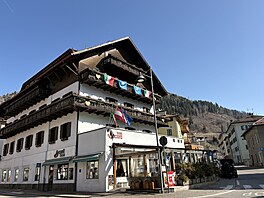 Italské m�ste�ko Predazzo.