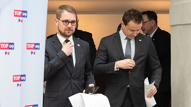 Tiskov� konference TOP 09 ve Sn�movn�, na sn�mku p�edseda TOP 09 Mat�j Ond�ej Havel a poslanec Michal Zuna (3. b�ezna 2026)