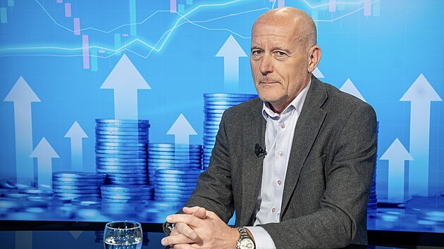 Hostem iDNES LOUNGE na t�ma Fondy kvalifikovan�ch investor� byl Zden�k T�ma (FKI Diagram).
