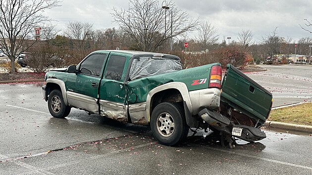 Na silnic�ch st�tu Indiana m��ete narazit na ta nejkuri�zn�j�� vozidla. Na klasickou technickou kontrolu stavu se tu nehraje.