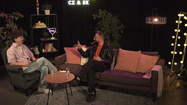 �esk� verze Naked Attraction �esko & Slovensko vsadila na civilnost. Na docela b�n� lidi, kte�� skute�n� cht�j� naj�t l�sku, vztah.