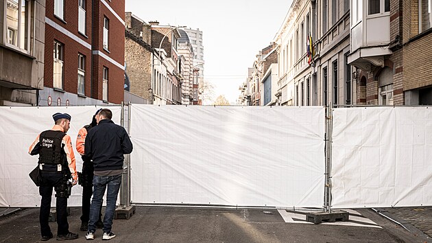 Luty�sk� policie zabarik�dovala ulici, kde do�lo k v�buchu synagogy. (9. b�ezna 2026)