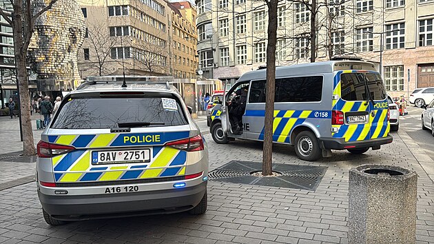 Policist� vyj�d�li k �niku plynu v Praze 1. (9. b�ezna 2026)