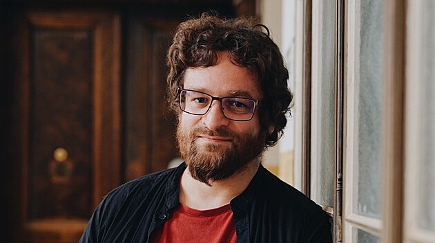 Spisovatel a scen�rista Martin M�ller se svou prvotinou, historick�m thrillerem �ern� rusalka. (6. b�ezna 2026)