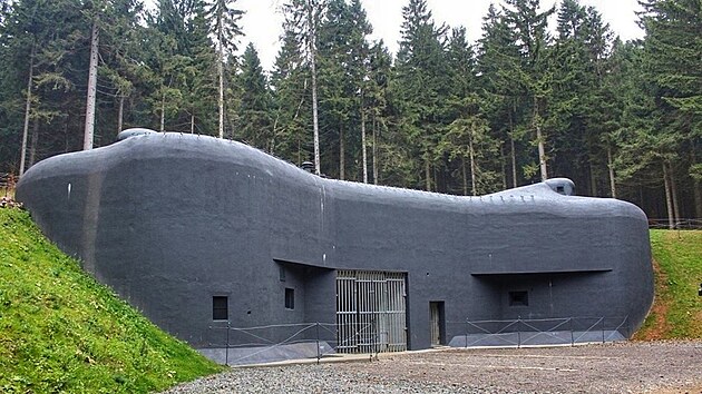 Pardubick� kraj nechal v posledn�ch letech kompletn� opravit vchodov� objekt d�lost�eleck� tvrze Bouda.