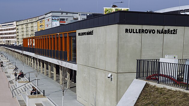 Brno vybudovalo na nov� n�plavce prostory pro kav�rnu, ta ale st�le nefunguje a jen t�ko ��ct, kdy bude. (4. b�ezna 2026)