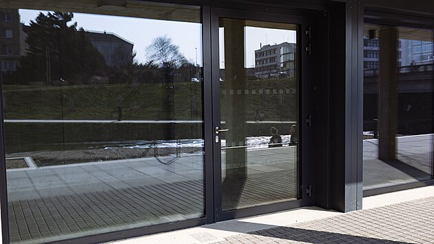 Brno vybudovalo na nov� n�plavce prostory pro kav�rnu i dal�� prostory pro posezen�. ��dn� zat�m nejsou v provozu. (4. b�ezna 2026)