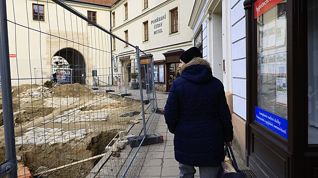 Oprava n�m�st� Svobody ve Znojm� komplikuje �ivot m�stn�m obchodn�k�m. (�nor 2026)