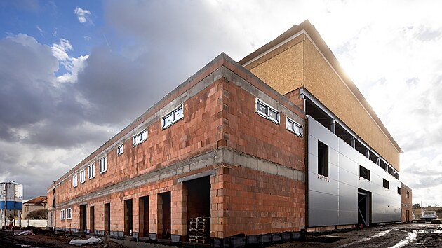 �norov� postup prac� p�i oprav�ch basketbalov� haly na pardubick� Dukle. (27. �nora 2026)