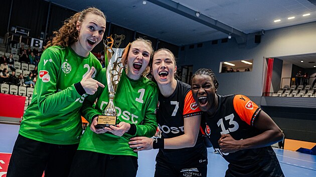 Hentbol: Most'un ardından Lovosice de süper bitirişiyle kupayı kutladı