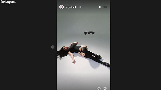 Megan Foxov� se po �ase vr�tila na Instagram a to hned s provokativn�mi fotkami. (b�ezen 2026)