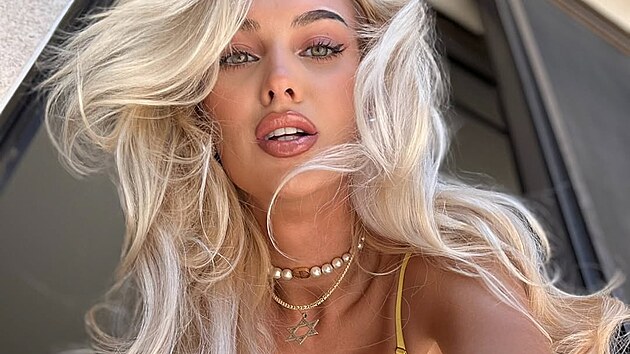 Modelka Veronika Rajek