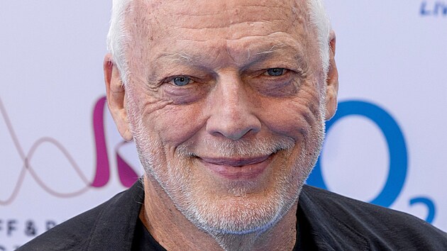 Kytarista a zpevák kapely Pink Floyd David Gilmour.