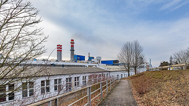 Na hluk z tov�rny Isover v �astolovic�ch si st�uj� lid� z okol�, firma sl�bila probl�m do�e�it b�hem zku�ebn�ho provozu nov� technologie. (19. �nora 2026)