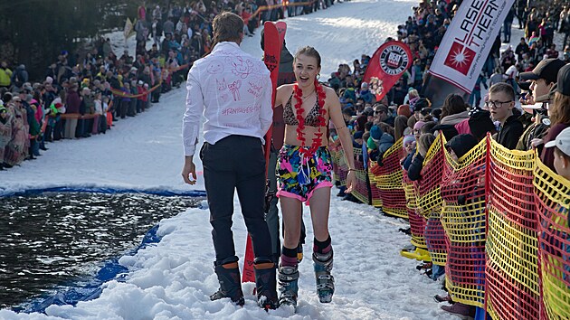 J�zda p�es lou�i na �umavsk�m �pi��ku. (7. b�ezna 2026)