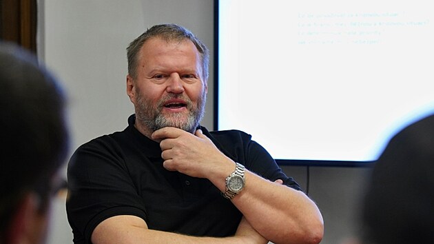 Bezpe�nostní expert Milo� Drdla z brn�nského Centra akademických vzd�lávacích...