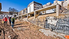 Stavba koncertn�­ho sálu v BrnÄ� má za sebou prvn�­ rok,práce poznamenal nález domu