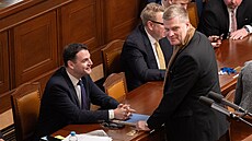 Ministr zahrani�í Petr Macinka a Filip Turek p�ed projevem prezidenta  Petra...