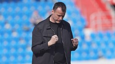 Ostravský trenér Ond�ej Smetana reaguje b�hem zápasu se Zlínem.