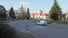 Nová okru�ní k�i�ovatka na Komenského nám�stí za�ne vznikat u� v b�eznu.