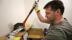 Pracovník odboru dopravy M�stského ú�adu ve �dáru nad Sázavou Ale� Kali�...