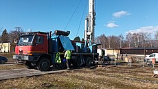 Hloubení vrt� v okolí kasáren Ji�ího z Pod�brad v Litom��icích (únor 2026)
