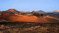Montanas del Fuego (Oh�ové hory) v Národním parku Timanfaya