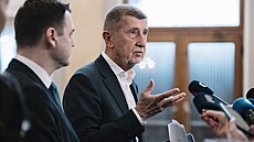 Premiér Andrej Babi� a ministr zahrani�í Petr Macinka po jednání Bezpe�nostní...