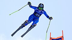 Italka Asja Zenereová na trati super-G ve Val di Fassa