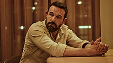 Netflix koupil startup zabývající se um�lou inteligencí, který zalo�il herec a...