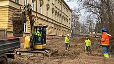 Za dva m�síce si by se m�ly vrátit na silnici mezi plze�ské �ásti Lobzy a...