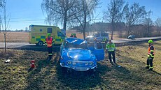 Historická Tatra 603 havarovala nedaleko Kun�aku na Jind�ichohradecku. (5....