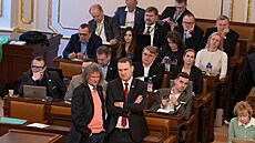 Ministr zdravotnictví Adam Vojt�ch ve Sn�movn�